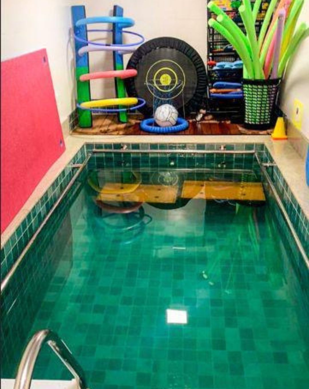 Hidroginástica — piscina